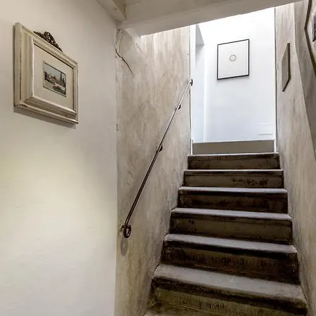 Bbcharme La Casa Sui Tetti Lägenhet Florens